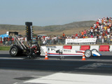 ΚΑΤΣΑΦΑΔΟΣ ΒΑΓΓΕΛΗΣ - CHEVROLET TOP METHANOL © greekdragster.com - The Greek Dragster Site